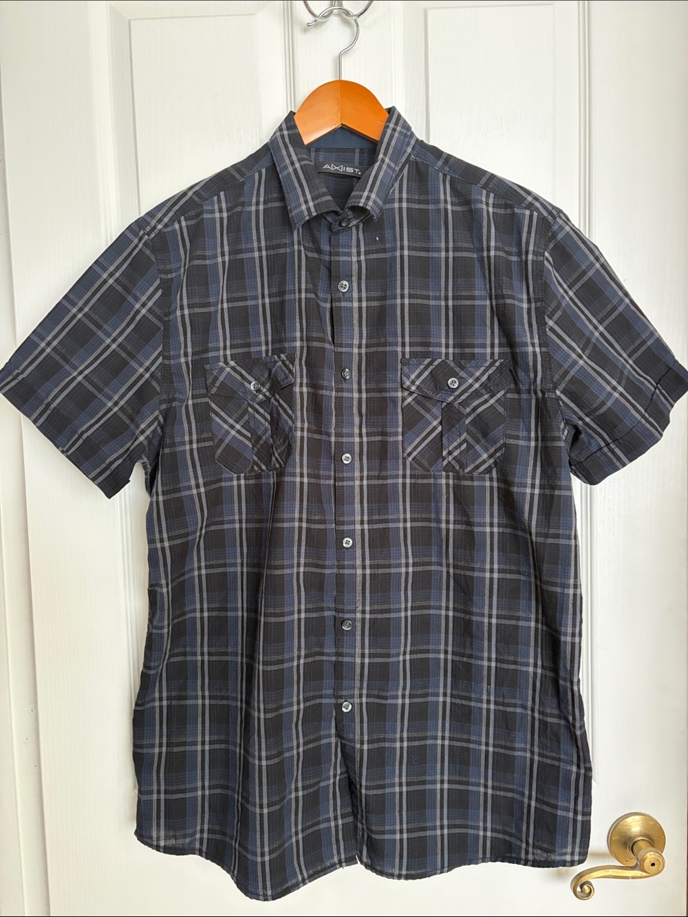 Axist Black and Blue Plaid Short-Sleeve Button-Down Shirt